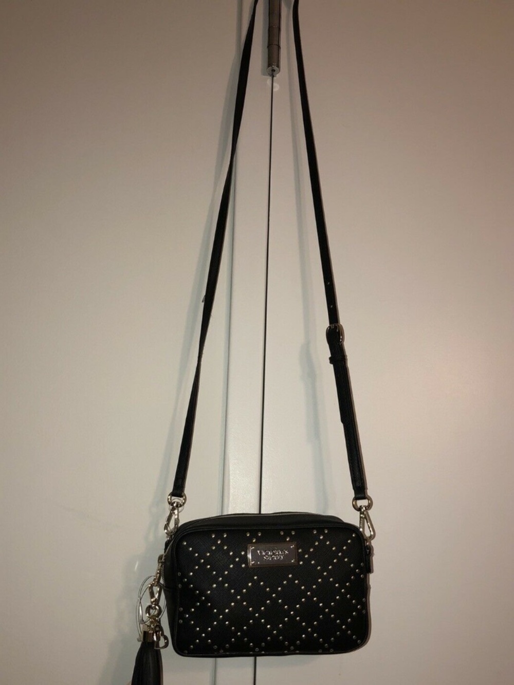 VICTORIA SECRET BLACK STUDDED CROSSBODY PURSE HANDBAG BEAUTY SHOULDER BAG TASSEL